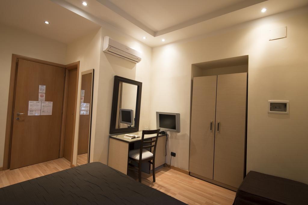 My Rooms ローマ 部屋 写真